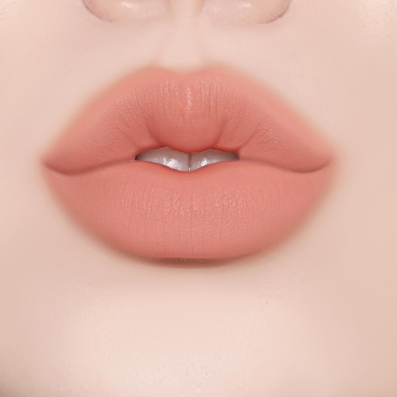 Holika Holika Mellow Blurring Lip Pencil 02 Nu Beige 1.3g