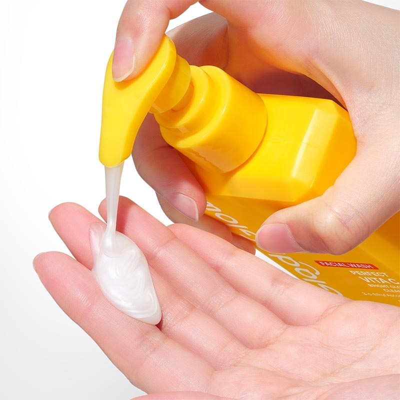 Glad2Glow Perfect Vita C Bright Glow Cleanser 80g